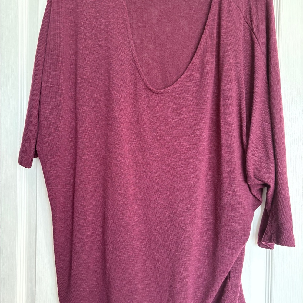 Laila Jayde Red Tunic with 3/4 Sleeves and Relaxed Fit